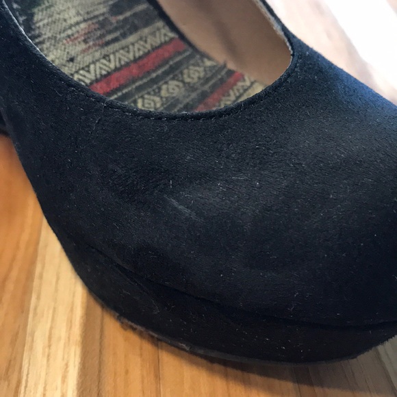 ❤️3/$13❤️ Wedged heels - Picture 8 of 8